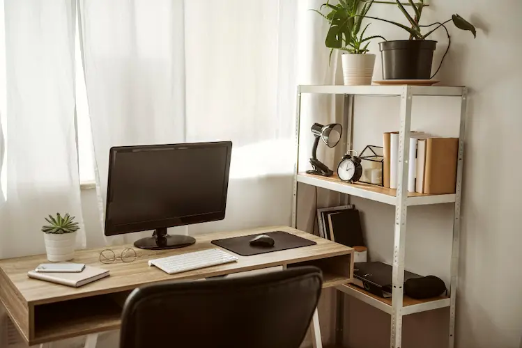 home office desk computer bookshelf

how to focus on online school
